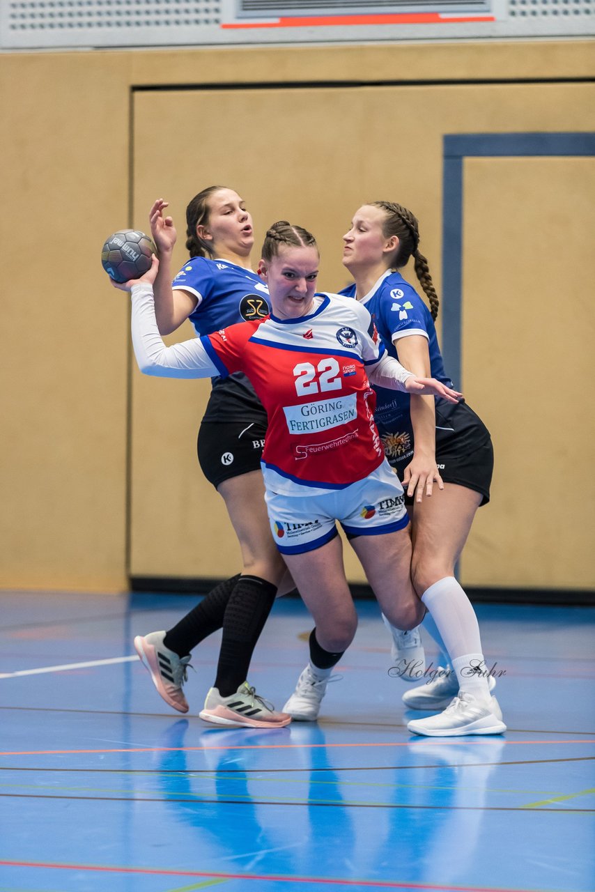 Bild 200 - wAJ HC Quickborn - HSG Kiel/Kronshagen : Ergebnis: 20:17